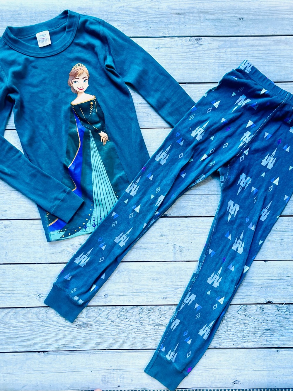 Girls' Teal Frozen Pajama Set by Hanna Andersson